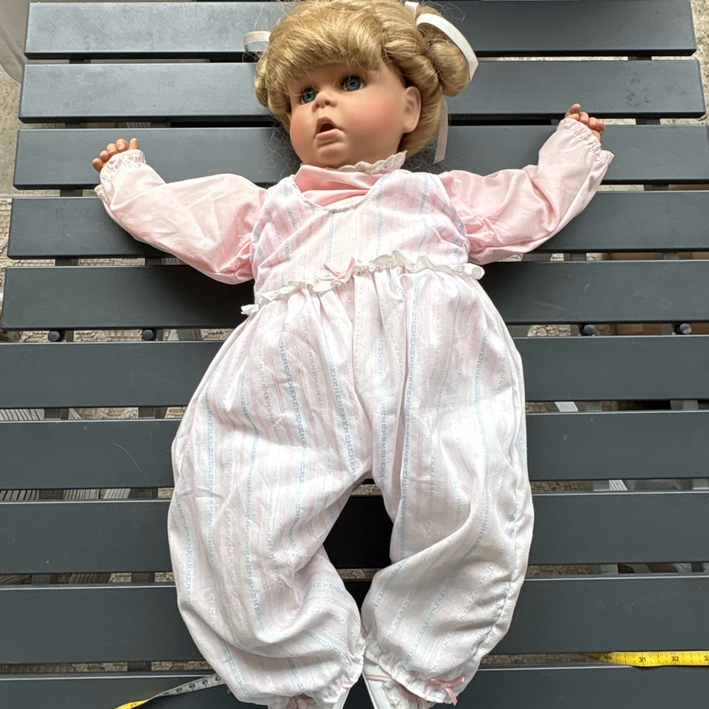 Girls doll pat secrist 1988